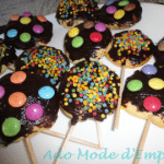 sucettes cookies au chocolat et smarties