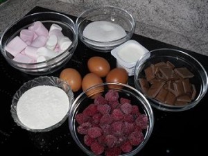 Ingrédients brownie aux framboises et crème de Marshmallow