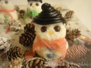 bonhomme de neige à la noix de coco et bonbons